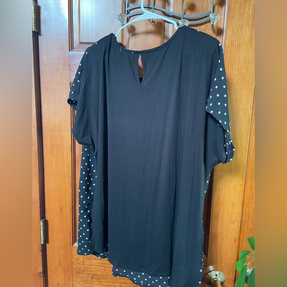 Black blouse with White polka dots - Picture 3 of 3